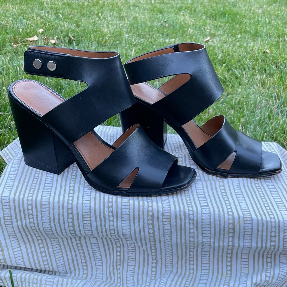 Franco Sarto Isabella Black Chunky Heeled Sandals